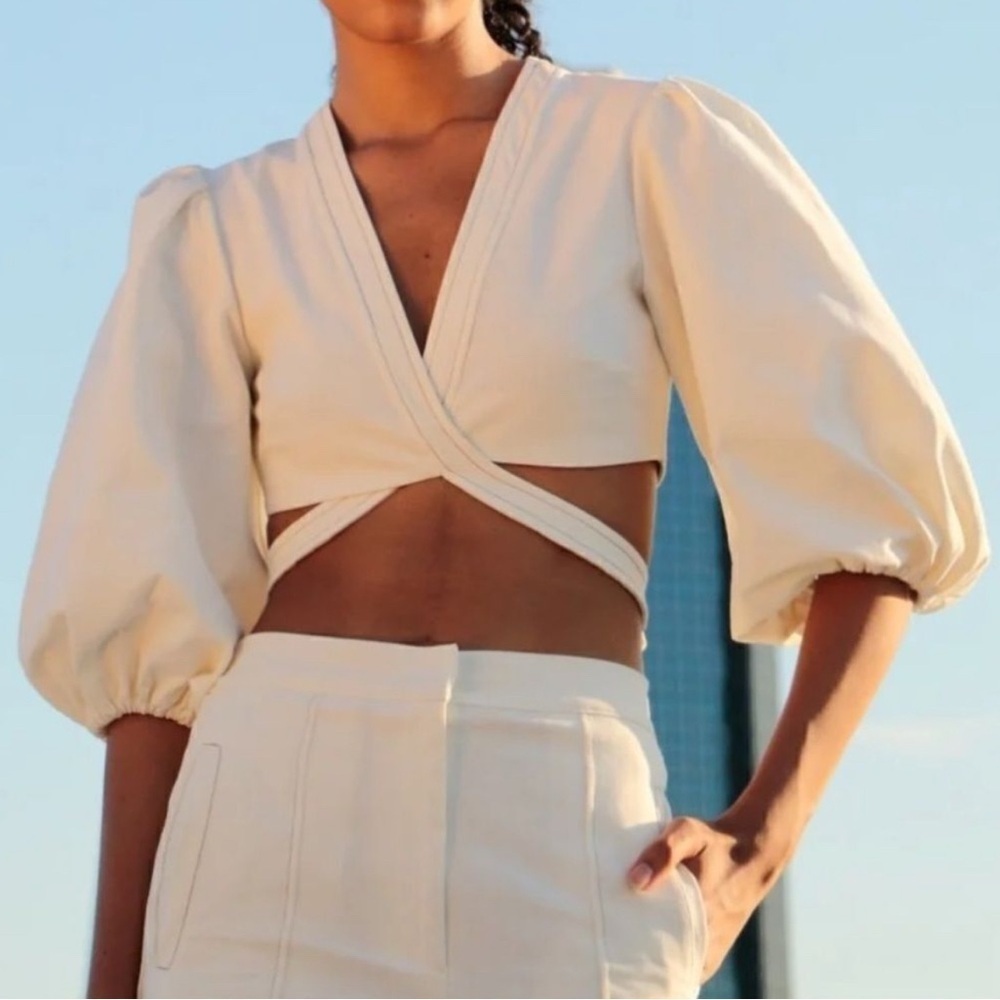 The Handloom Los Angeles Chloe Top Front Tie Crop Blouse Top